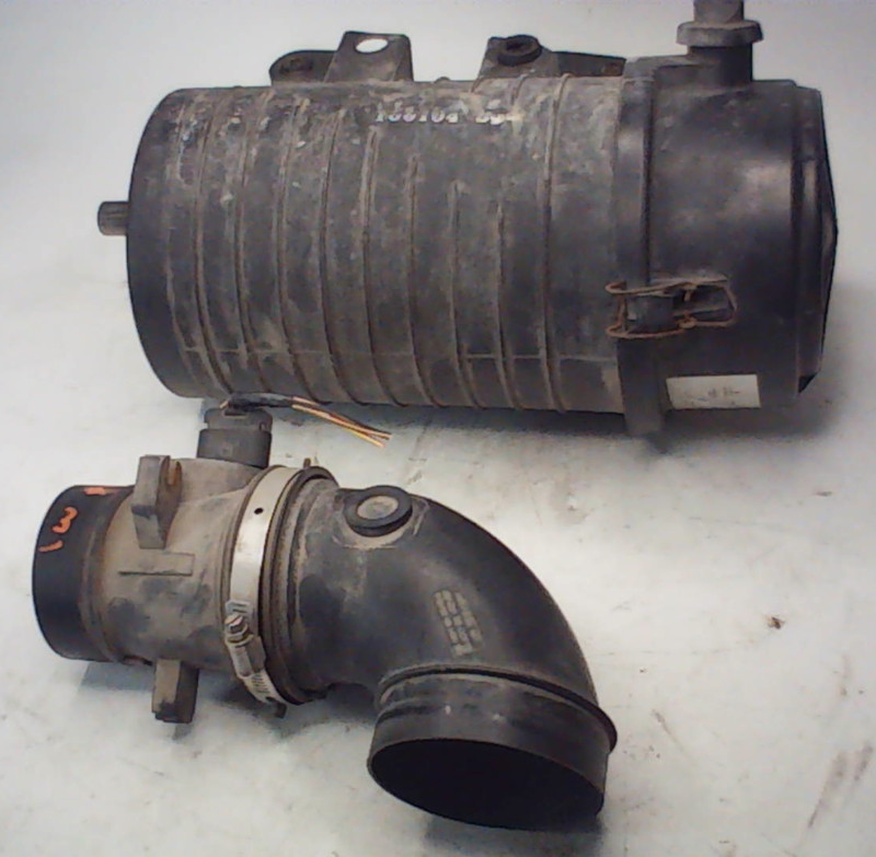 2003-06 Chevy Van Express 1500 5.3L Airbox Intake Air Filter Box w/ MAF Tube OEM