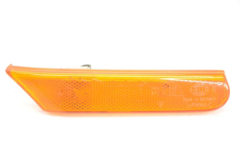99-04 Porsche 911 3.4L Passenger Right Side Marker Light 99663103801