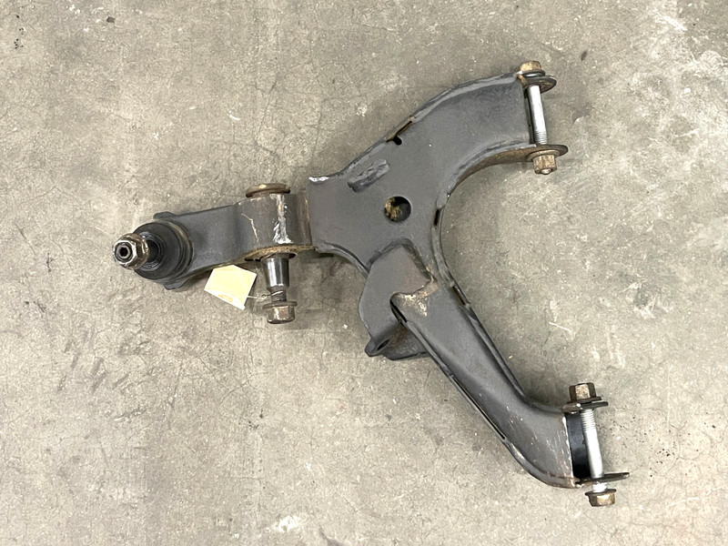 ⭐2003-2006 CHEVROLET SSR RWD FRONT LEFT DRIVER LOWER CONTROL ARM OEM LOT2686