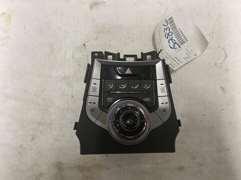 2013 HYUNDAI ELANTRA Heat AC Controller Sedan manual control 972503X140 OEM 13