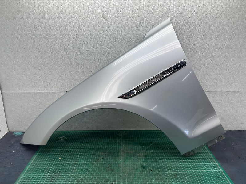 10-19 JAGUAR XJ XJR FRONT LEFT DRIVER SIDE FENDER WING Silver OEM