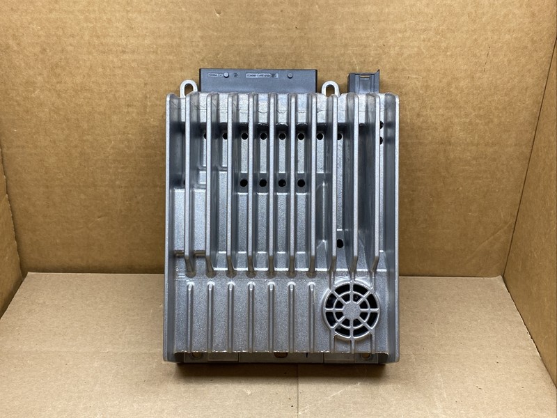 08-17 Mercedes W212 E550 CLS550 CLS500 Amplifier Amp Harman/Becker A2129007108