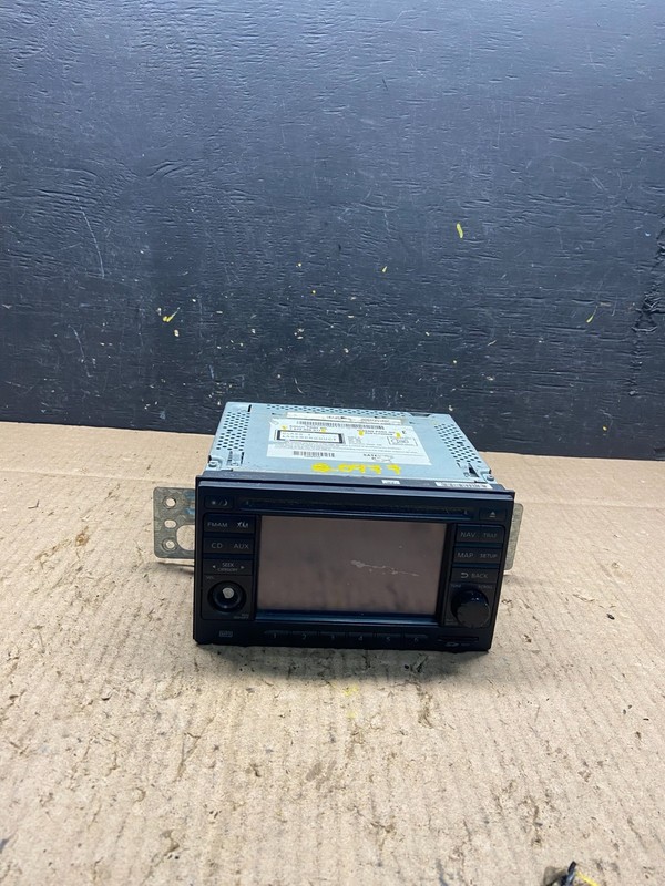2010 to 2011 Nissan Versa Am Fm Cd Player Radio Receiver 25915zw80b q0977 DG