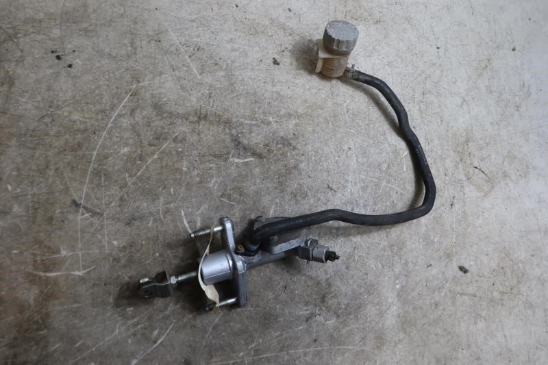 2010-2015 Honda Civic Si OEM Clutch Slave Master Cylinder 46930-SWA-G01