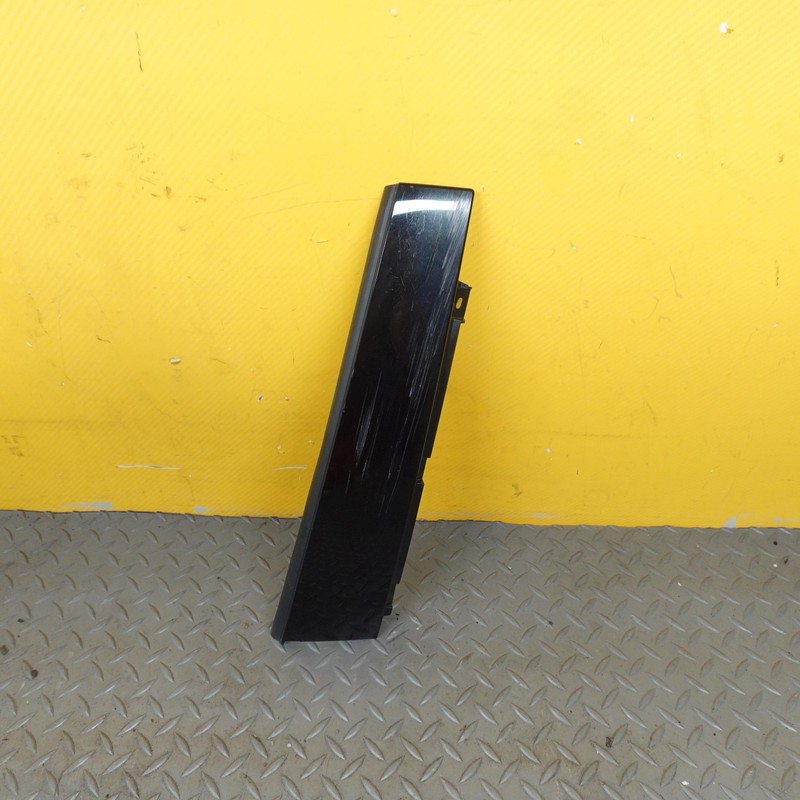 2019-2024 VOLVO XC40 REAR LEFT DOOR WINDOW B PILLAR APPLIQUE MOLDING 31448393