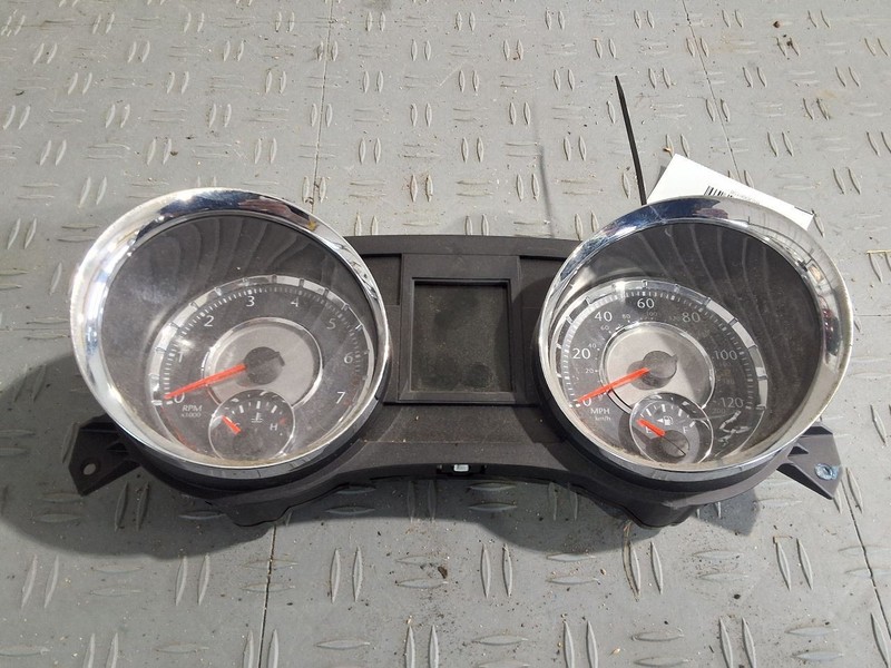 2011-2012 Chrysler Town and Country Speedometer Instrument Cluster 3.6L 120 MPH
