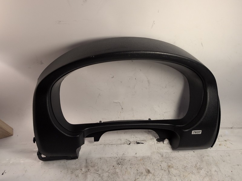 2012-19 NISSAN VERSA INSTRUMENT SPEEDOMETER CLUSTER BEZEL TRIM OEM 684103BA2A