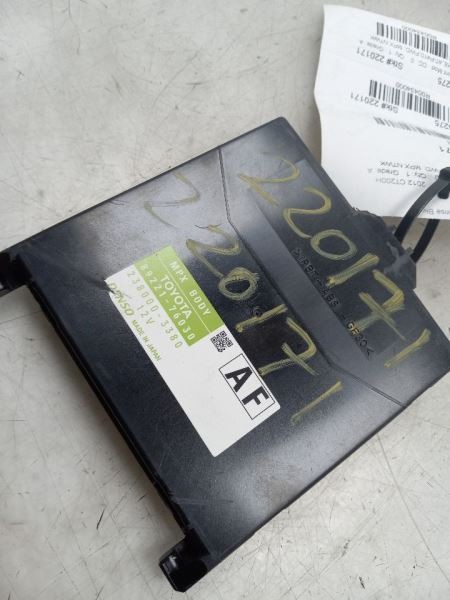 Chassis ECM Multiplex Network Left Hand Dash Fits 11-12 LEXUS CT200H