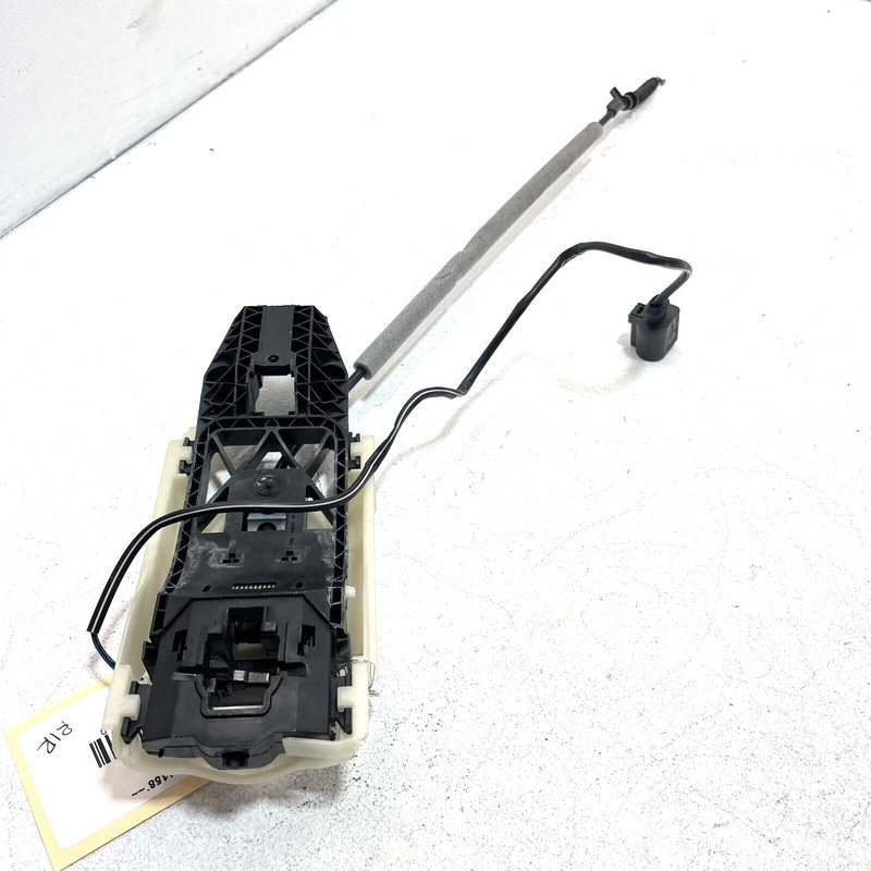 PORSCHE CAYENNE 11-18 REAR PASSENGER SIDE EXTERIOR DOOR HANDLE BASE BRACKET OEM