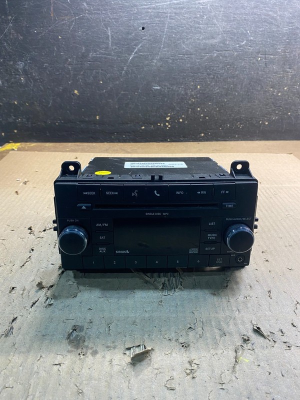 2011 2012 2013 Dodge Journey AM FM Radio Disc CD Player Receiver z5390 DG
