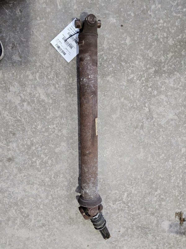 Front Drive Shaft Fits 07-14 SUBURBAN 1500 3387529