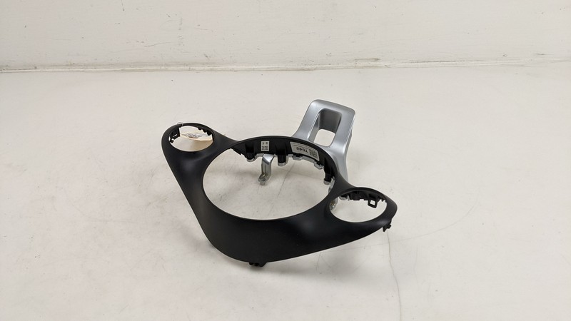 Steering Wheel Upper & Lower Trim Cover 2020 Kia Soul 56172-K0000 2021