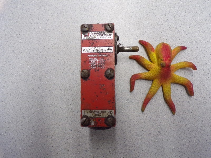 Namco Controls EA15030500 LImit Switch *FREE SHIPPING*