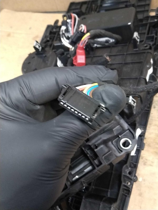 2018 AUDI Q7 Automatic Transmission Shift Lever Assembly - 93K Miles, Black