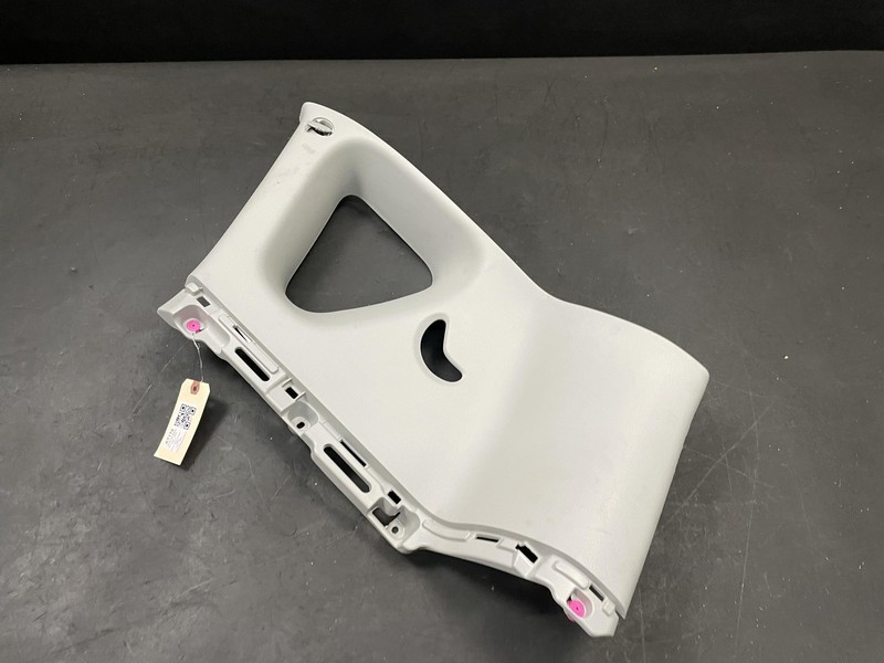 Rear Right C Pillar Trim Panel 2018 Kia Soul 2017 2019