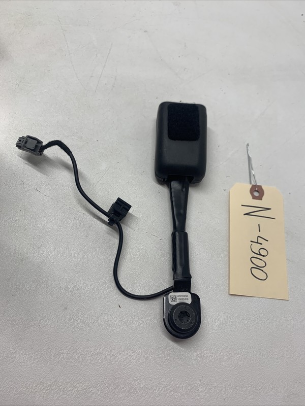 2020 2021 2022 Tesla Y 3 FRONT RIGHT LEFT SEAT BELT SEATBELT BUCKLE 4900 B38