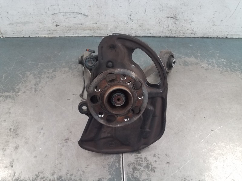 2012 Mercedes Benz AMG C 63 Right Front Hub Knuckle Control Arms #0967 G4