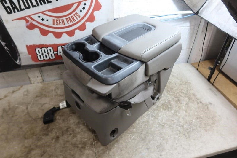2019-2024 Chevy Silverado 1500 OEM Center Jump Seat Console Grey Cloth w Storage