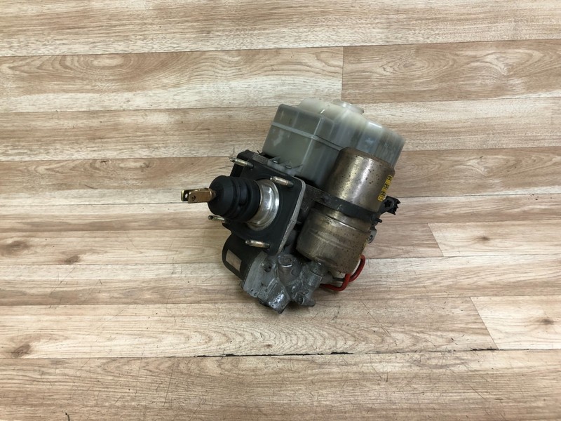 TOYOTA LAND CRUISER LX470 OEM ABS BRAKE BOOSTER PUMP HYDRAULIC ANTI LOCK 98-99