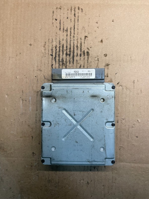 2004 Ford Van E250 4.6L Engine Control Module 4C2A-12A650-md u9218 DG