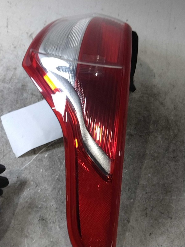 Used Right Tail Light Assembly fits: 2014 Ford Escape quarter panel mounted Righ