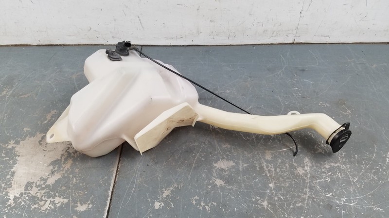 2008 Chevy Corvette C6 Convertible Windshield Washer Fluid Bottle 5004 P8