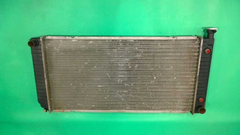 95 96 CHEVY SUBURBAN RADIATOR OEM 2849-16