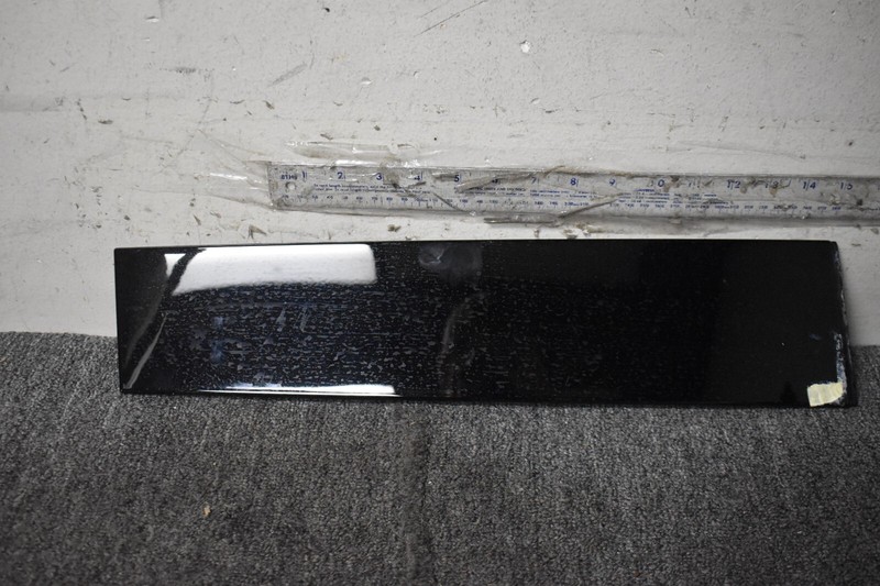 2021-2023 GMC YUKON AT4 FRONT LEFT SIDE DOOR WINDOW FRAME FACTORY OEM