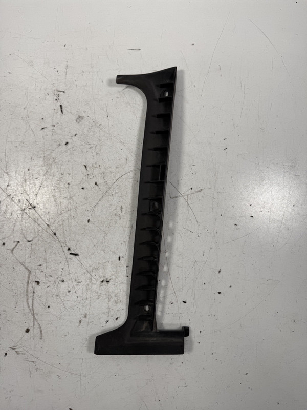 84-87 Honda CRX Right Quarter Glass Holder 73814-SB2-000 OEM
