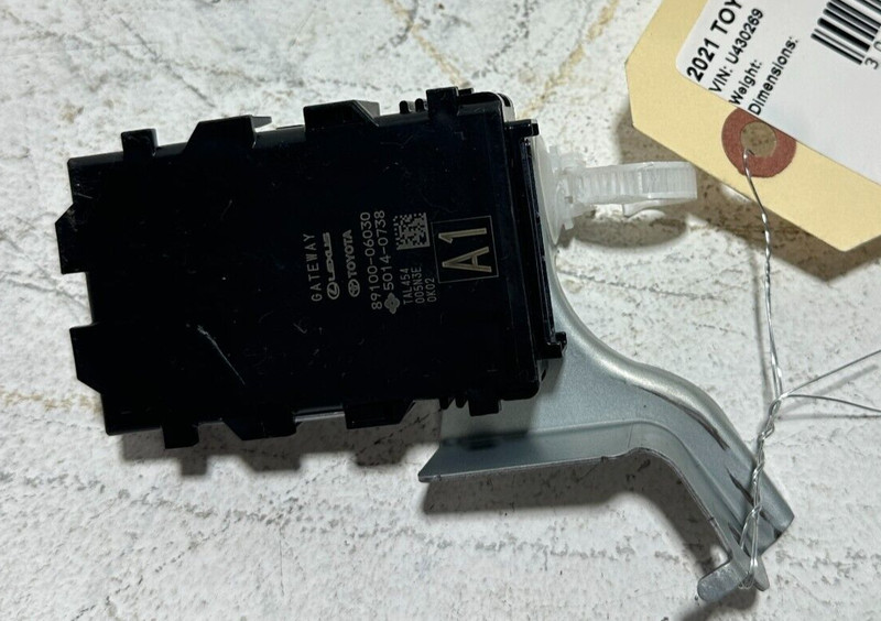 2021 TOYOTA CAMRY SE NETWORK GATEWAY CONTROL MODULE UNIT OEM
