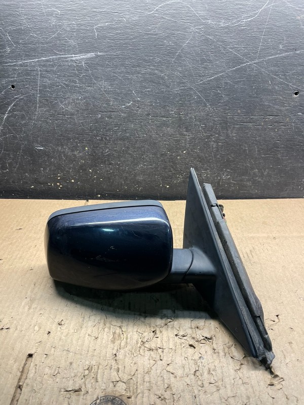 2004 - 2006 BMW 5-Series 525i 530i Right Passenger RH Door View Mirror V8861 IT