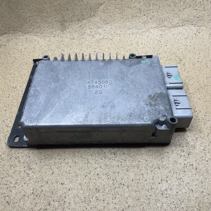 Chrysler PT CruiserEngine Computer Module ECMR5033666AC 2002 OEM 2.4L