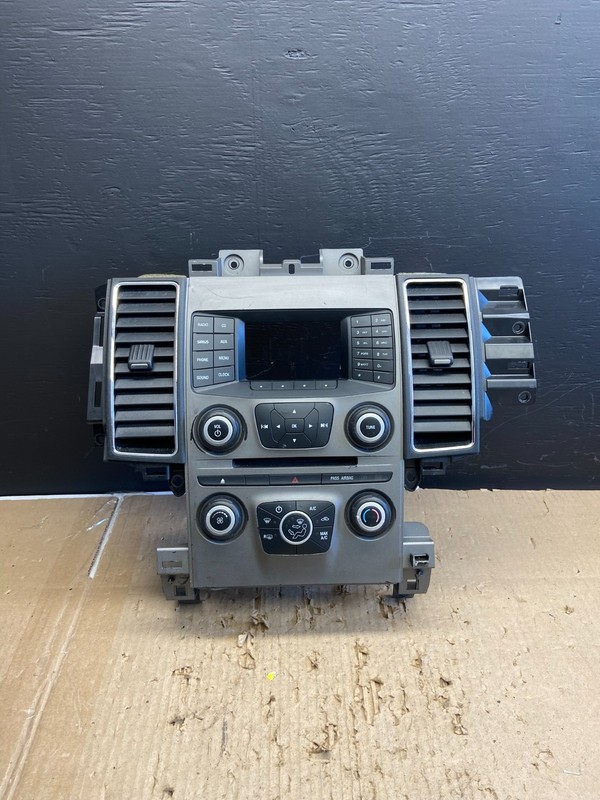 2010-2012 Ford Taurus Front Center Console Climate Radio Control Panel ad2211 DG