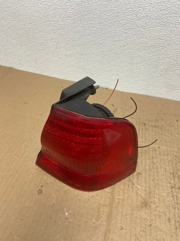 1992 to 1995 Ford Thunderbird Right Passenger Side Tail Light AB8230 LK