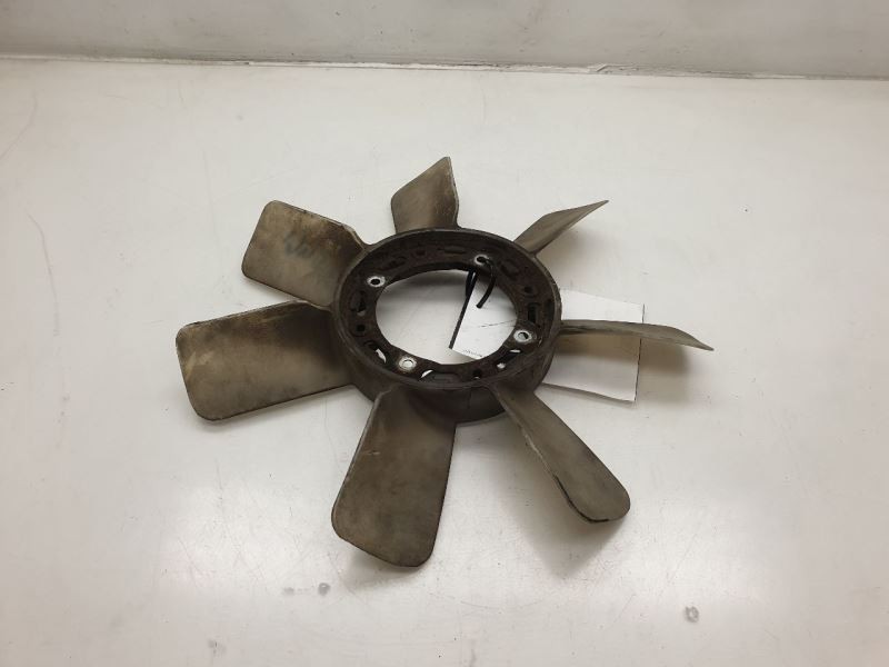 84-95 TOYOTA PICKUP 2.4L 4CYL RADIATOR COOLING FAN ASSEMBLY