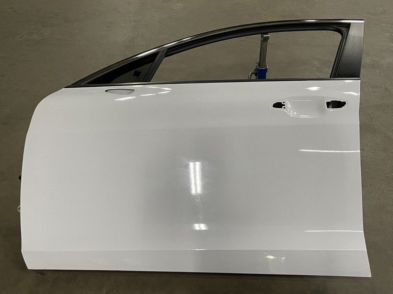 21 22 23 24 Kia K5 Front Left Driver Exterior Door Shell Panel White 1652 OEM