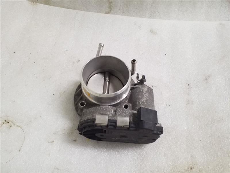 2011-2013 Kia Sorento Throttle Body 2.4L 4 Cylinder VIN 1 8th Digit MPI