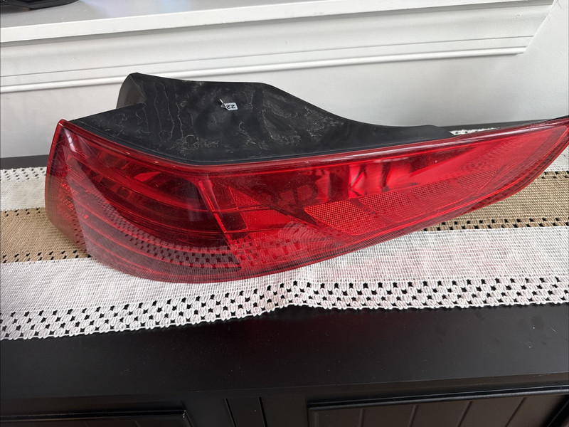 2011-2013 Kia Optima Rear Right Passenger Side Tail Light 92402-4C OEM