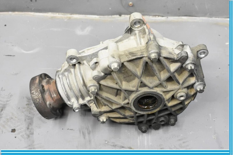 14-17 Maserati Ghibli Quattroporte SQ4 Front Differential Axle Carrier OEM