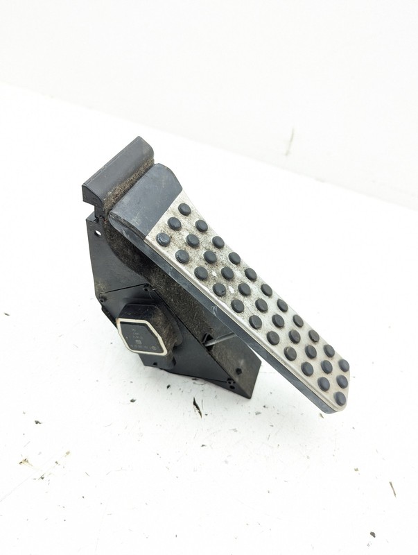 Mercedes W218 CLS550 C250 SL550 Gas Accelerator Pedal2043000200 OEM