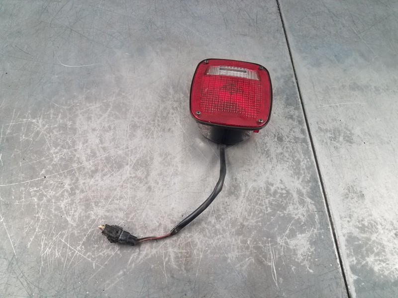 2005 Jeep Wrangler TJ Rubicon 4x4Right Tail Light #5144 H4