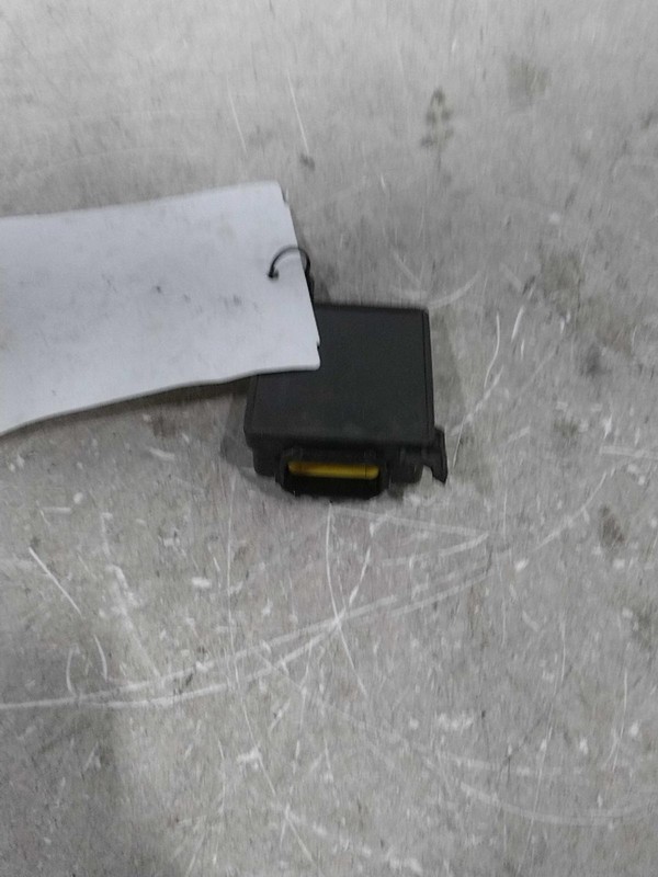 Used Air Bag Module fits: 2006 Chevrolet Silverado 1500 pickup Air Bag below LH