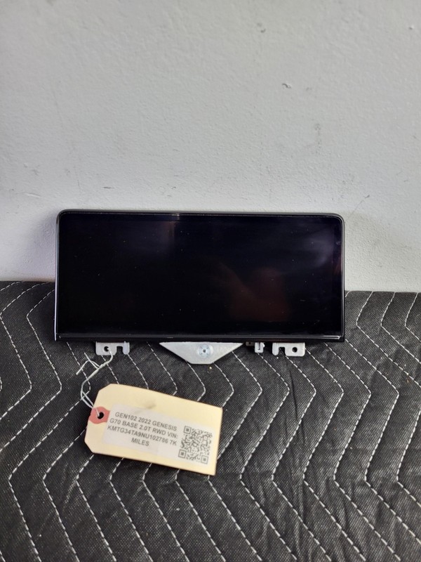 Used Oem Genesis G70 Dash Audio Radio Display Screen for 2022-2023 G70 10.25"