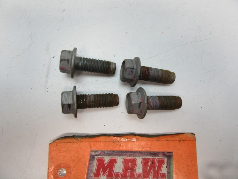SCION XB BOLT BOLTS CROSS MEMBER SUPPORT SUB FRAME TRANSMISSION MOUNT SUBFRAME K