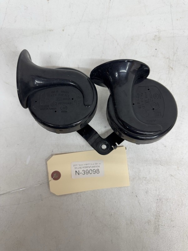 2018-23 TESLA 3 HIGH LOW PITCH NOTE TONE HORN SIGNAL 1486943-00-A 38098 B36