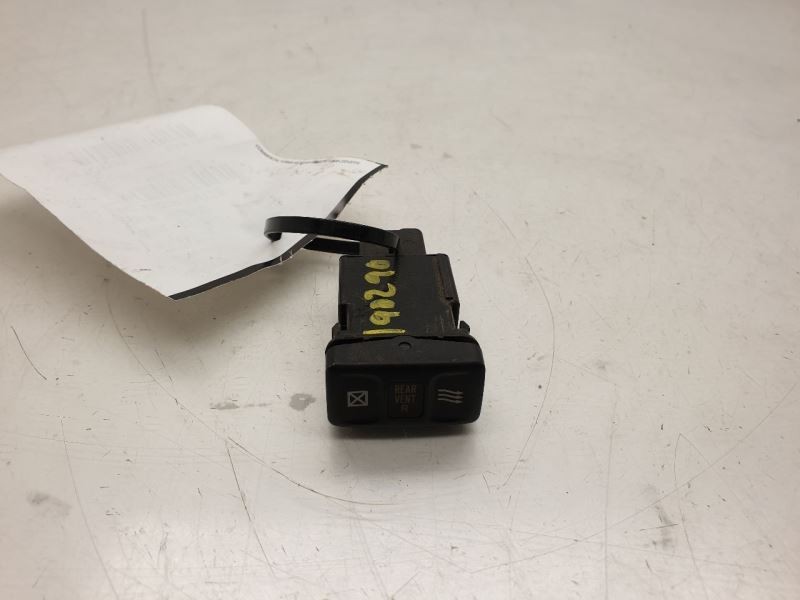 1999 TOYOTA LANCRUISER 4.7L PASSENGER REAR VENT SWITCH