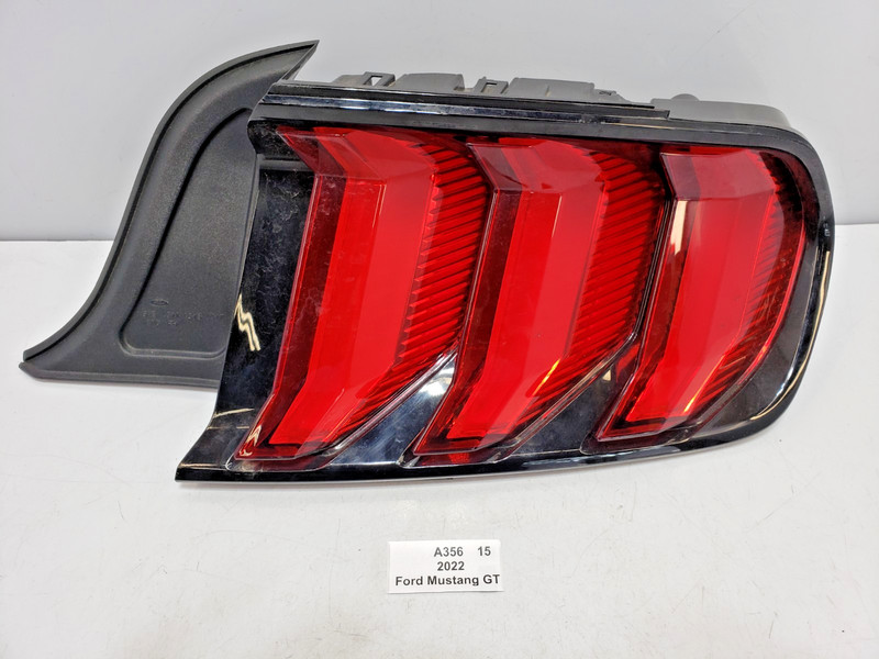 ✅ 2018-2023 OEM Ford Mustang GT Rear Right Passenger Tail Light Lamp LED