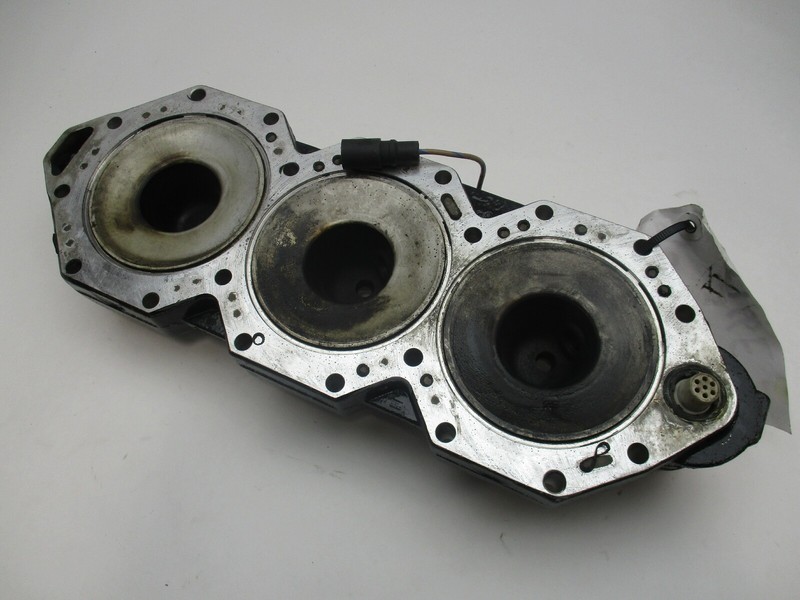 5001267 Starboard Cylinder Head for Evinrude Johnson Outboard