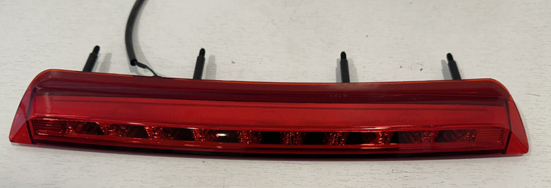 2019-23 HYUNDAI KONA / KONA ELECTRIC BRAKE LAMP ASSY OEM PART# 92700-J9