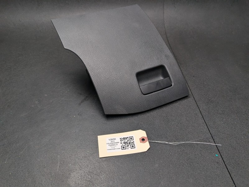 Glove Box Door 2015 Volkswagen Passat 561857101B82V 2014 2016 2017
